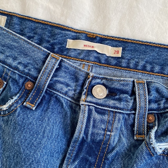 Levi’s Wedgie fit jeans - Picture 2 of 4